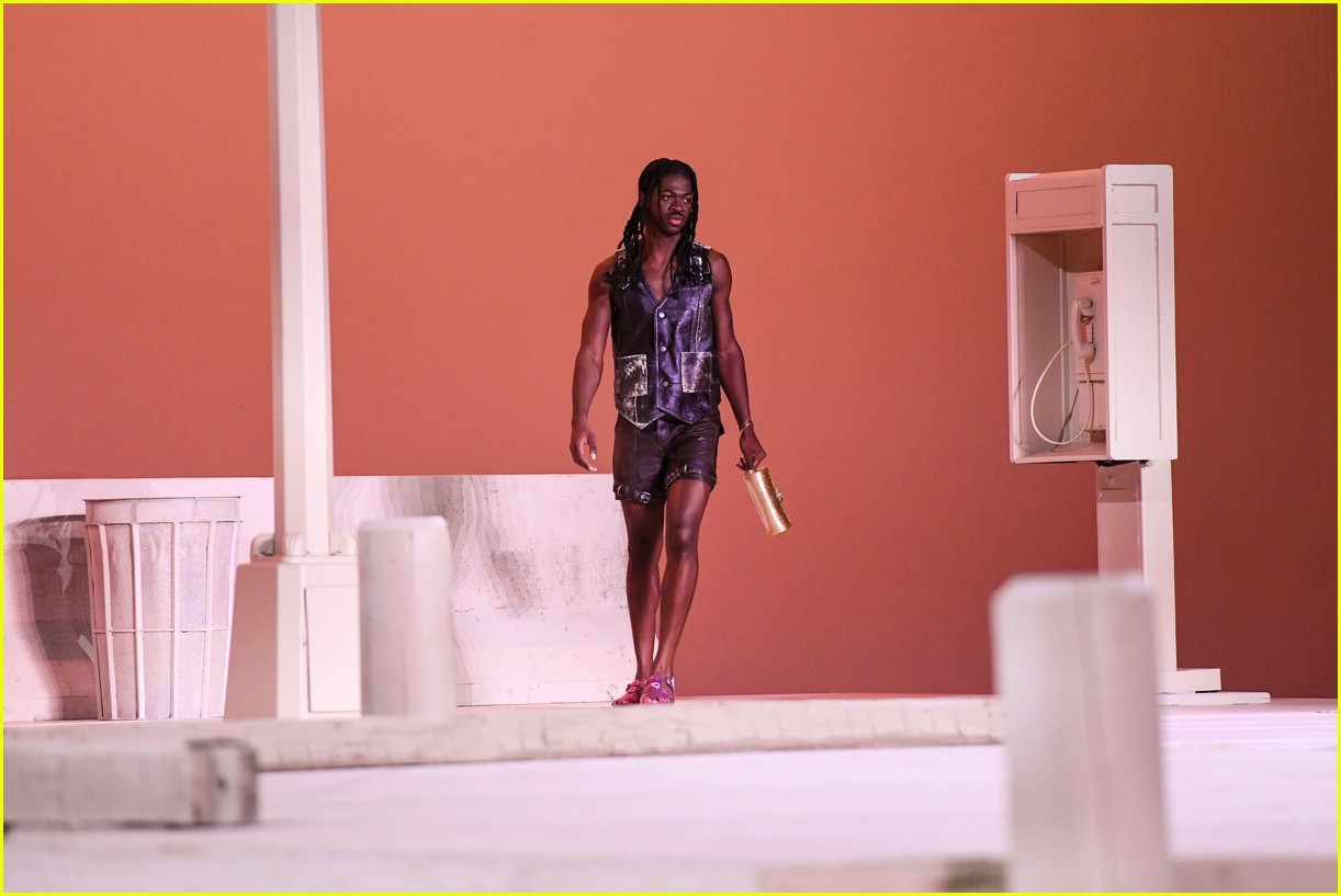 'XO, Kitty' Stars Anna Cathcart & Anthony Keyvan Attend Coach Fashion Show