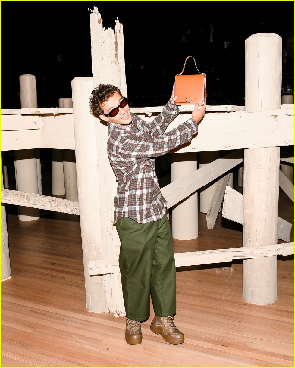 'XO, Kitty' Stars Anna Cathcart & Anthony Keyvan Attend Coach Fashion Show