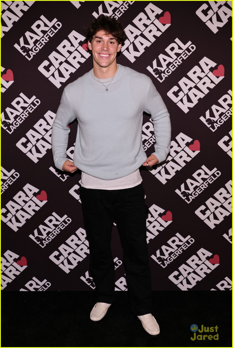 Dixie D'Amelio & Noah Beck Attend Karl Lagerfeld x Cara Delevingne Event at NYFW