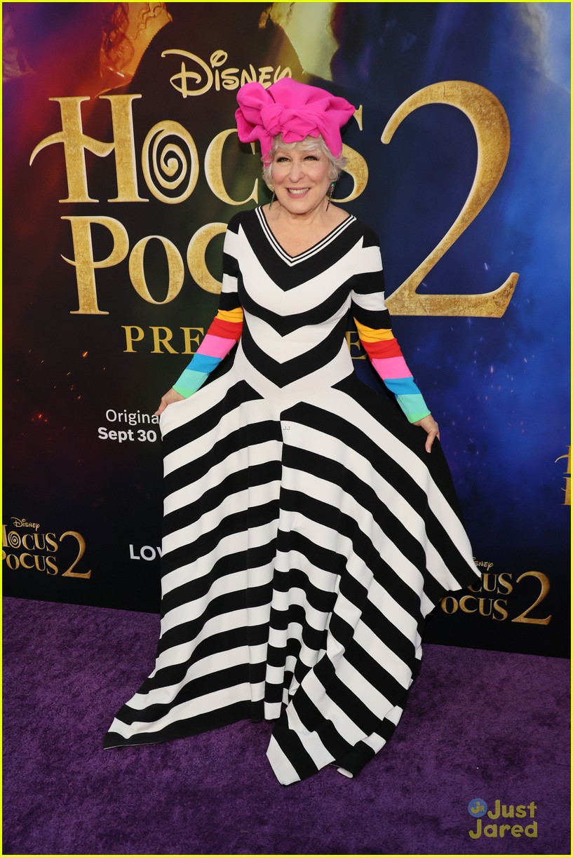 Whitney Peak, Belissa Escobedo, Froy Gutierrez & More Attend 'Hocus Pocus 2' Premiere