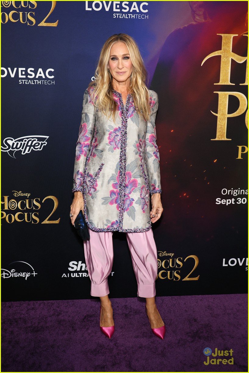 Whitney Peak, Belissa Escobedo, Froy Gutierrez & More Attend 'Hocus Pocus 2' Premiere