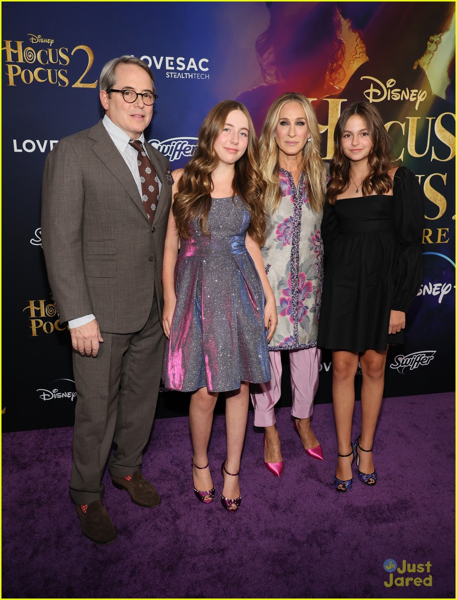 Whitney Peak, Belissa Escobedo, Froy Gutierrez & More Attend 'Hocus Pocus 2' Premiere