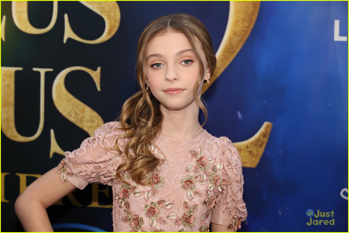 Whitney Peak, Belissa Escobedo, Froy Gutierrez & More Attend 'Hocus Pocus 2' Premiere