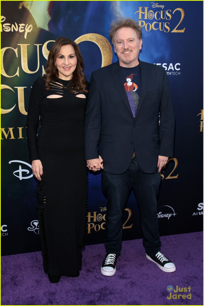 Whitney Peak, Belissa Escobedo, Froy Gutierrez & More Attend 'Hocus Pocus 2' Premiere