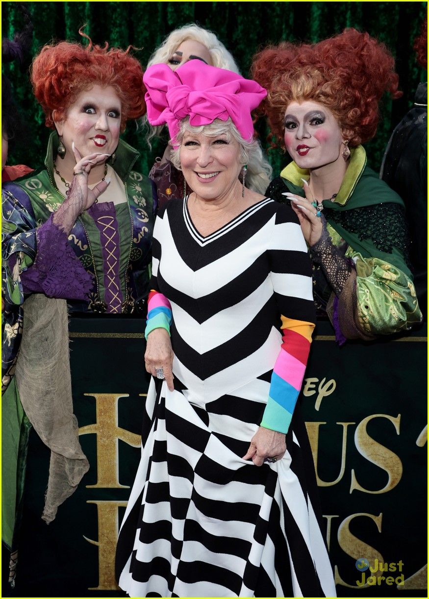 Whitney Peak, Belissa Escobedo, Froy Gutierrez & More Attend 'Hocus Pocus 2' Premiere