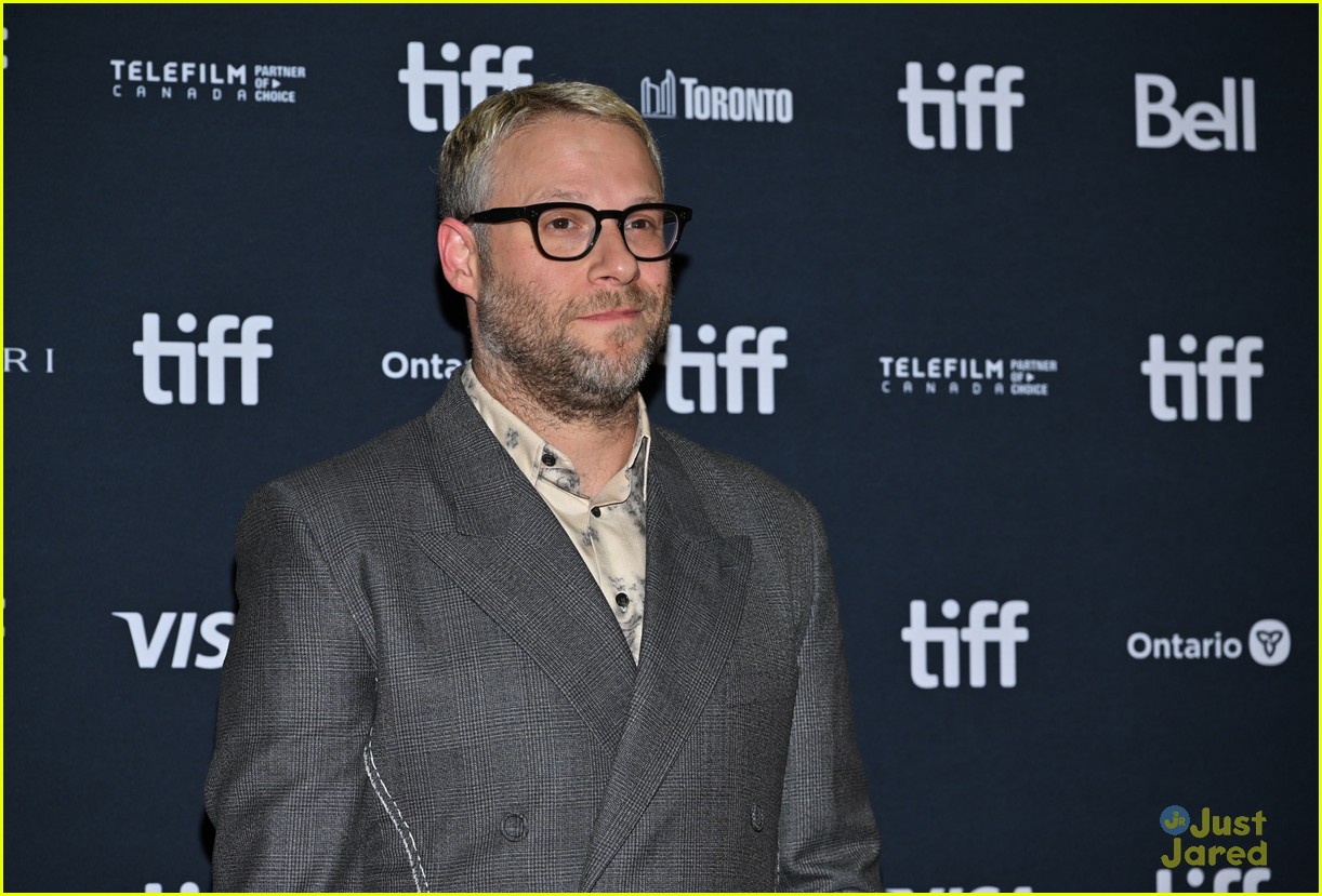 Julia Butters Joins Steven Spielberg & More at 'The Fabelmans' Toronto Premiere, Trailer Debuts Online - Watch Now!