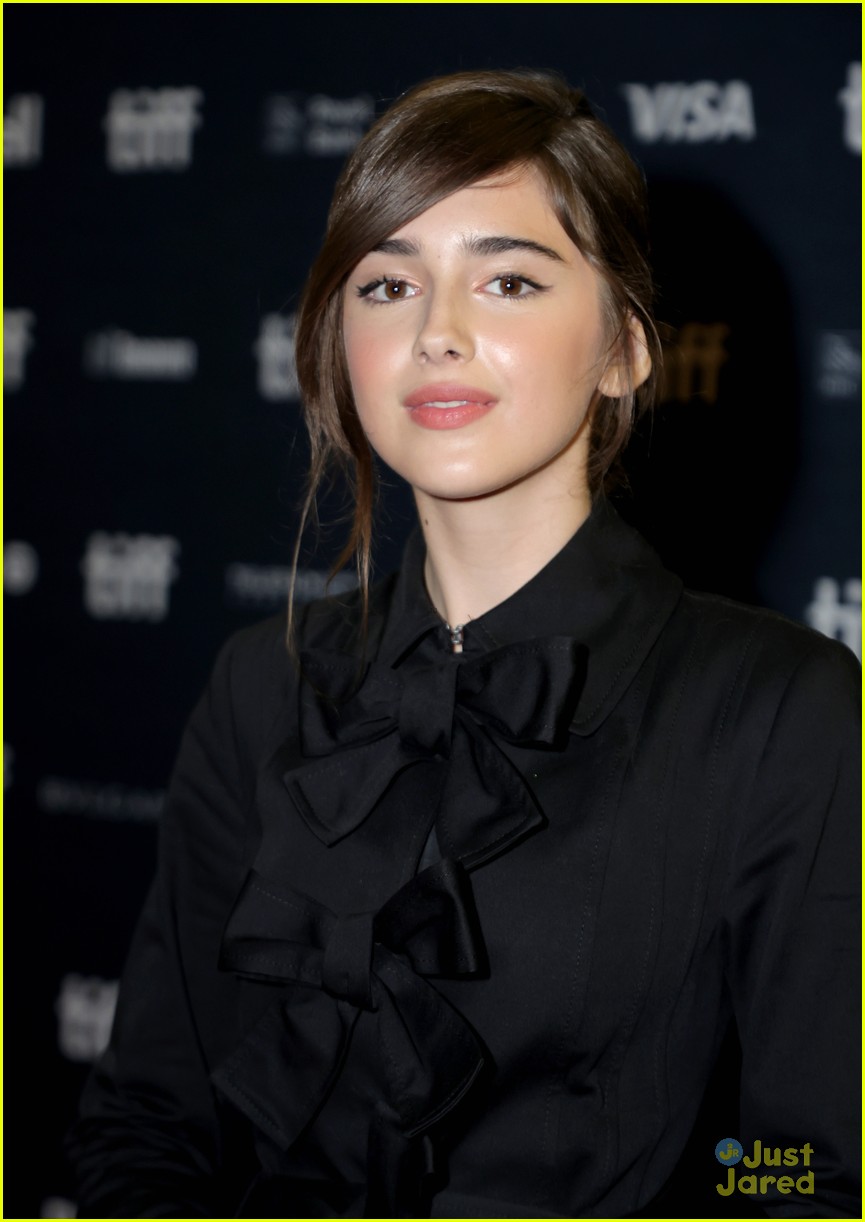 Julia Butters Joins Steven Spielberg & More at 'The Fabelmans' Toronto Premiere, Trailer Debuts Online - Watch Now!