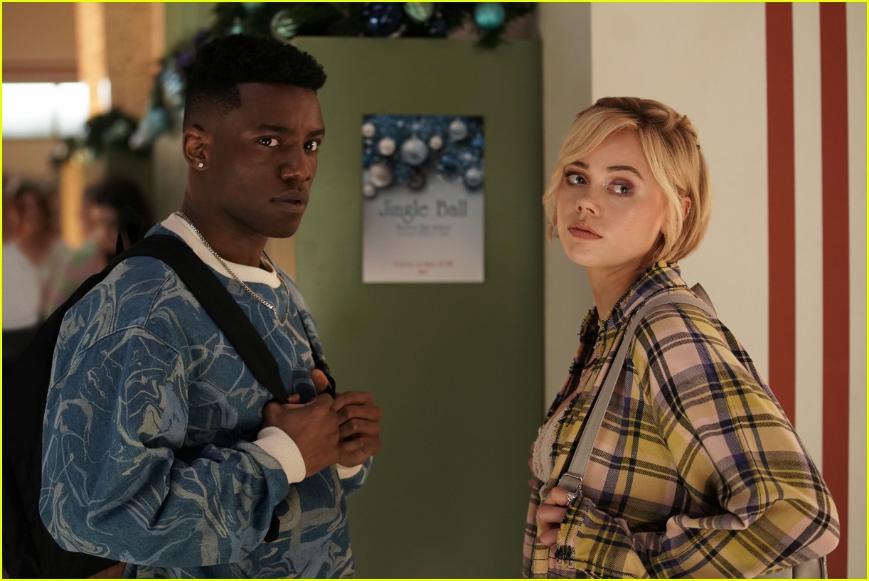 Peacock Debuts Season 2 Trailer for 'One Of Us Is Lying' - Watch Now!