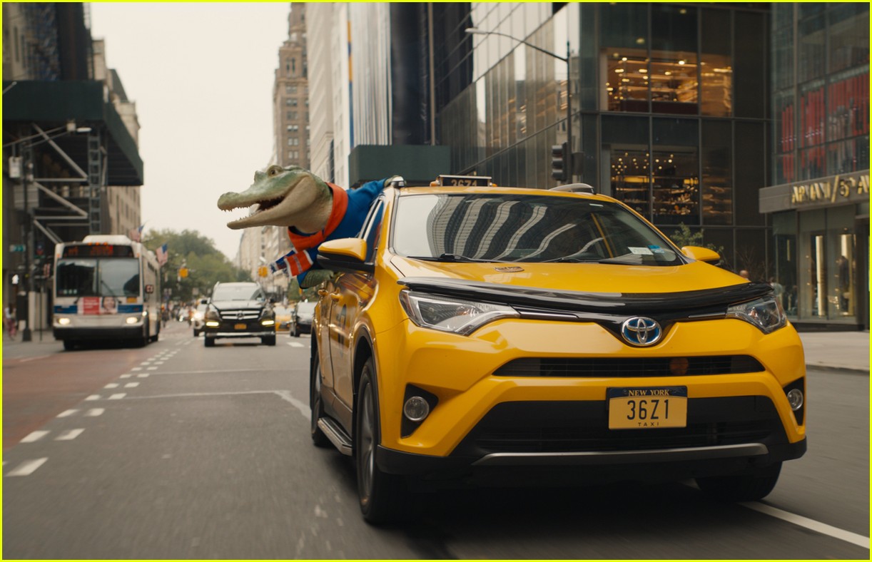 Shawn Mendes, Winslow Fegley & More Star In New 'Lyle, Lyle, Crocodile' Trailer - Watch Now!