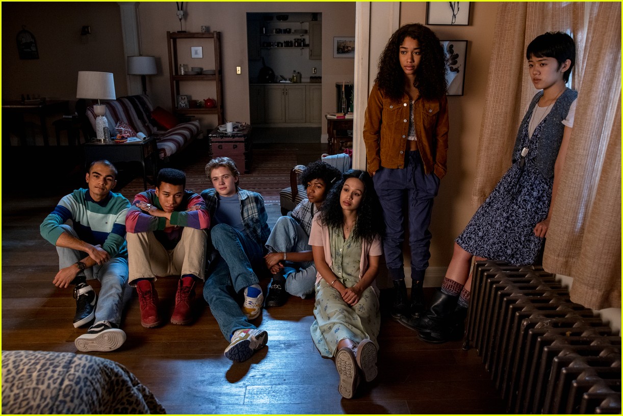 Netflix Debuts Trailer For New Series 'The Midnight Club' - Watch Now!