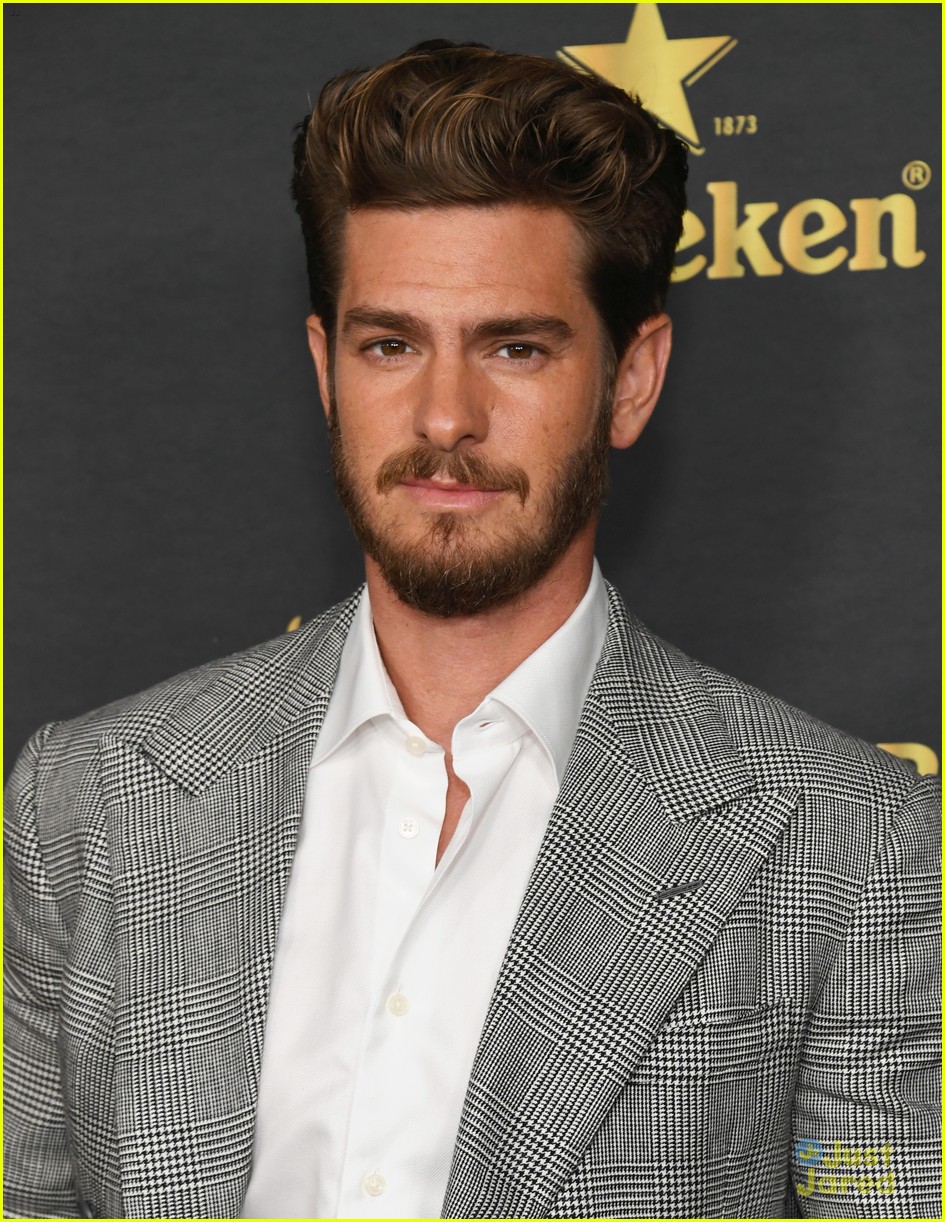Rachel Zegler, Andrew Garfield & Kaitlyn Dever Attend THR Emmys Party
