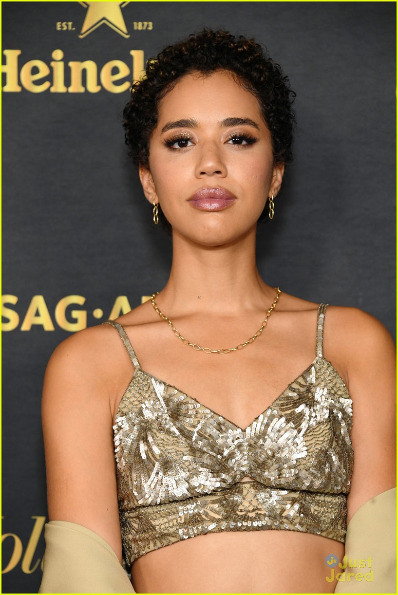 Rachel Zegler, Andrew Garfield & Kaitlyn Dever Attend THR Emmys Party