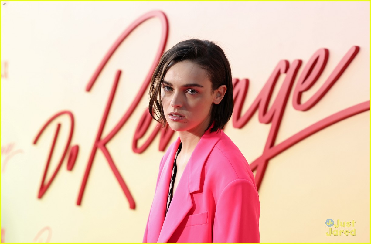 Camila Mendes, Maya Hawke, Sophie Turner & More Premiere New Movie 'Do Revenge'