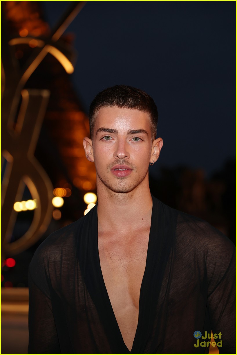 Rosé, Natalia Dyer & Hailey Bieber Attend Saint Laurent Fashion Show at Eiffel Tower