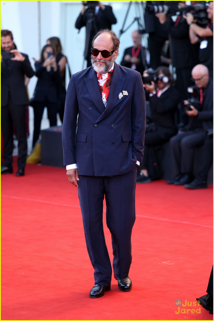 Timothee Chalamet's Back Was the Talk of the Town at 'Bones & All' Venice Film Festival Premiere