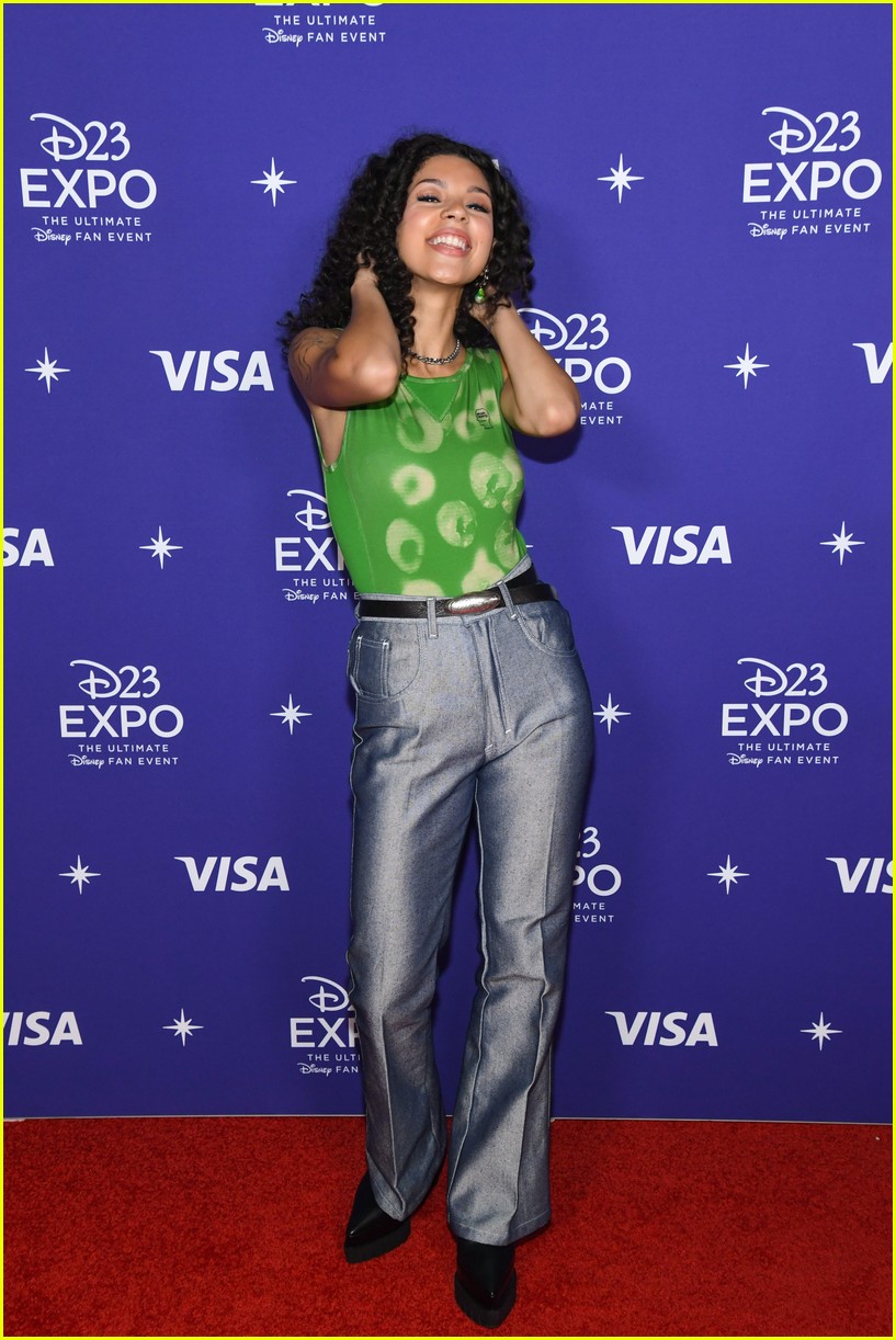 'Zombies 3' Cast Perform 'Alien Invasion' at D23 Expo (Video)