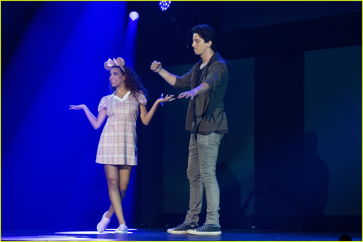 'Zombies 3' Cast Perform 'Alien Invasion' at D23 Expo (Video)
