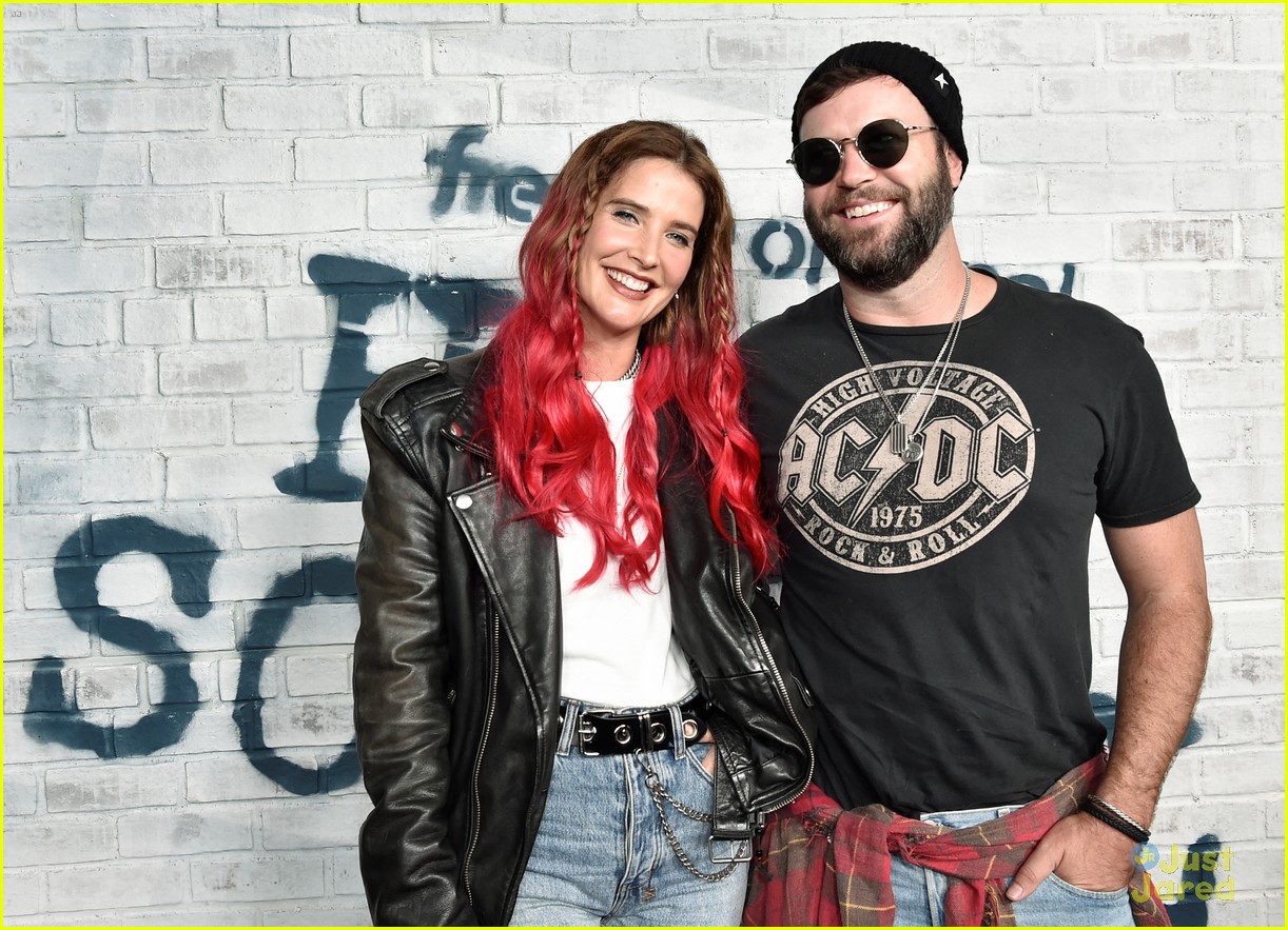 Railey & Seazynn Gilliland Join Tegan & Sara at 'High School' Premiere
