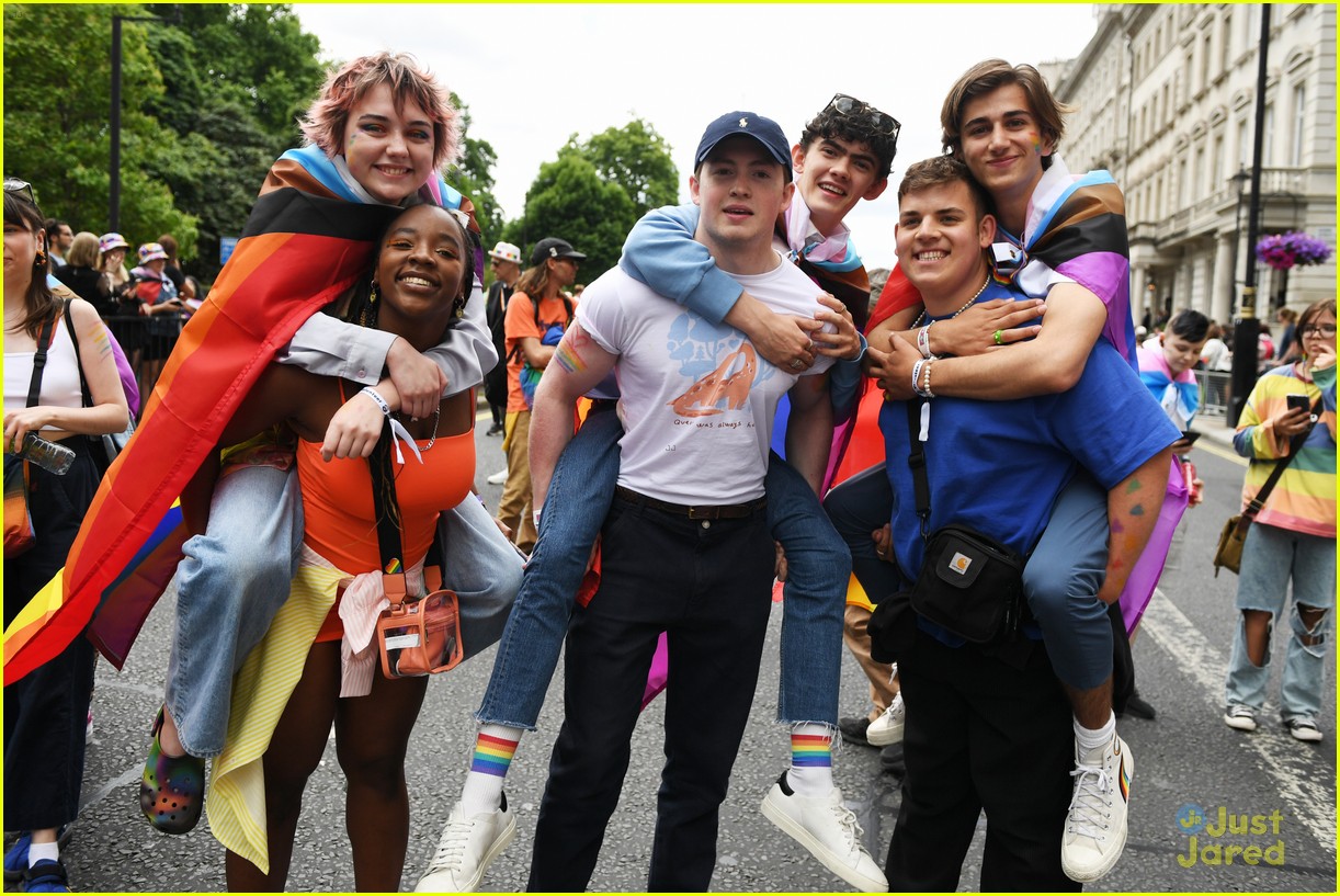Heartstopper's Kit Connor Comes Out, Slams Critics of His Casting