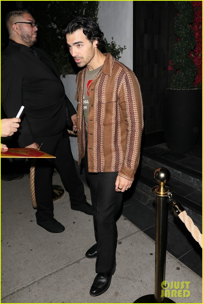 Nick Jonas Grabs Dinner with Big Bro in Joe in West Hollywood