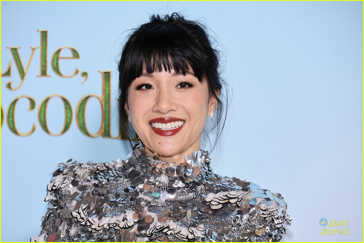 Shawn Mendes, Constance Wu & Winslow Fegley Premiere New Movie 'Lyle, Lyle, Crocodile'