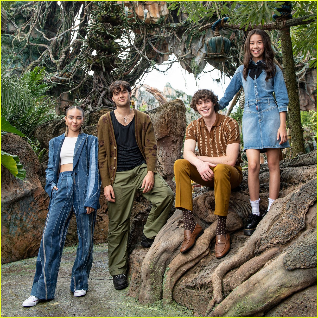 Young 'Avatar: The Way of Water' Stars Return to Pandora at Disney's Animal Kingdom Park