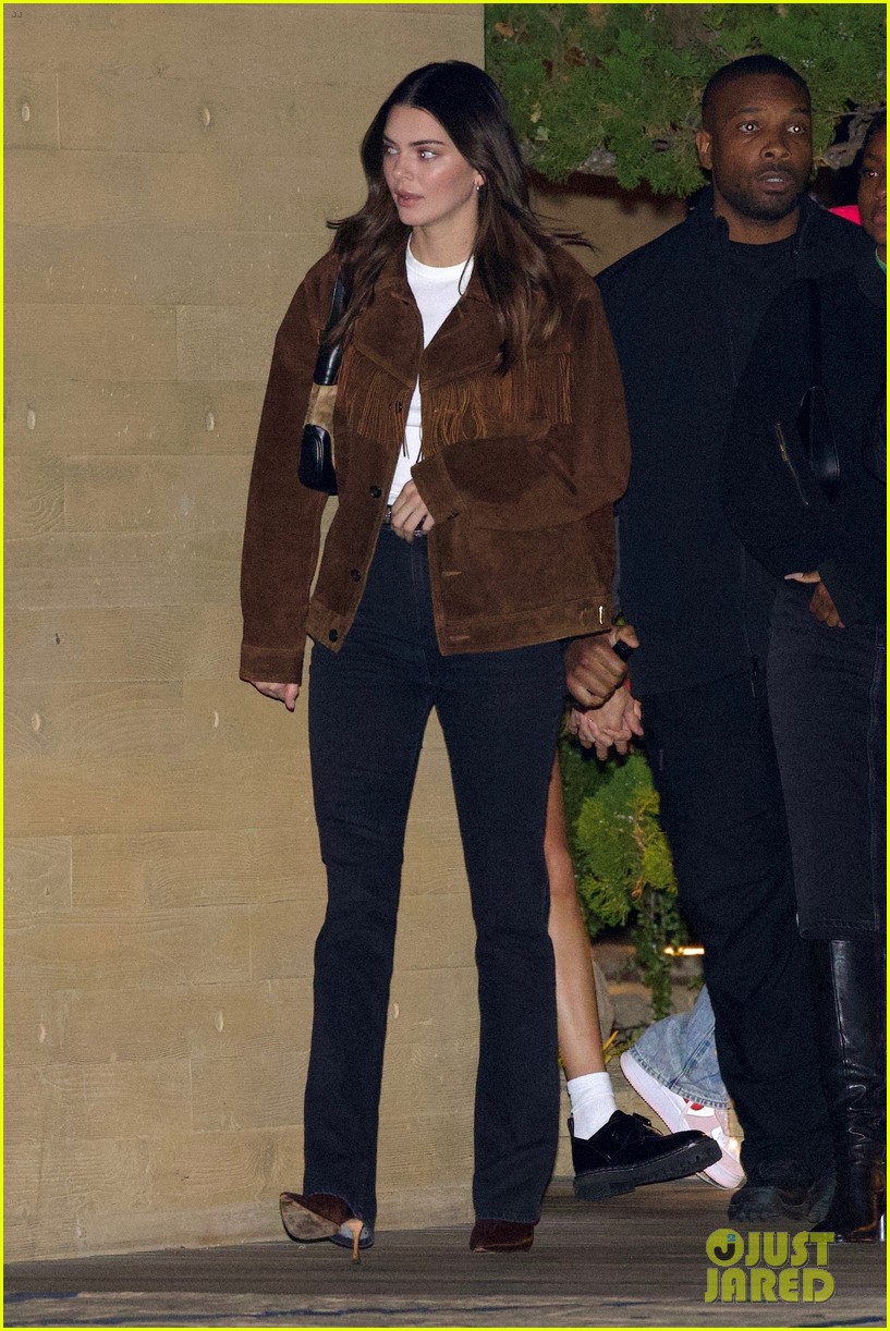 Justin & Hailey Bieber Have a Sushi Date With Kendall Jenner & Justine Skye