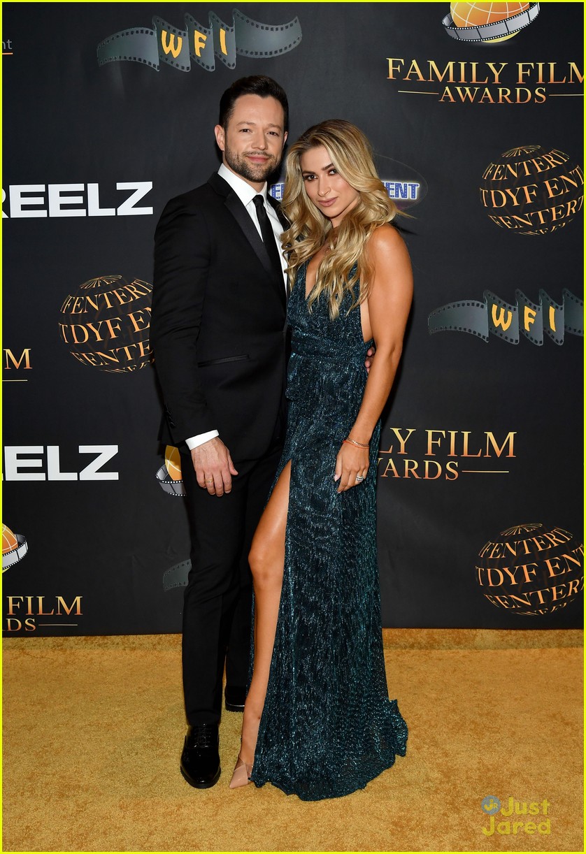 'DWTS' Pros Daniella Karagach & Pasha Pashkov Are Expecting Their First Baby!