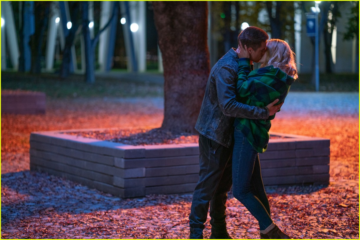 Virginia Gardner & Dylan Sprouse's 'Beautiful Disaster' Gets Release Date