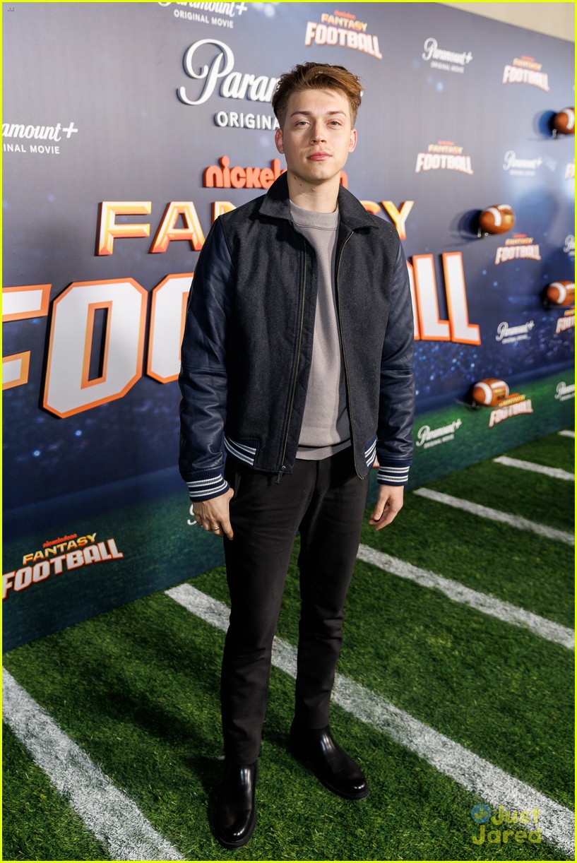 Marsai Martin & Kelly Rowland Share Sweet Moment at 'Fantasy Football' Premiere