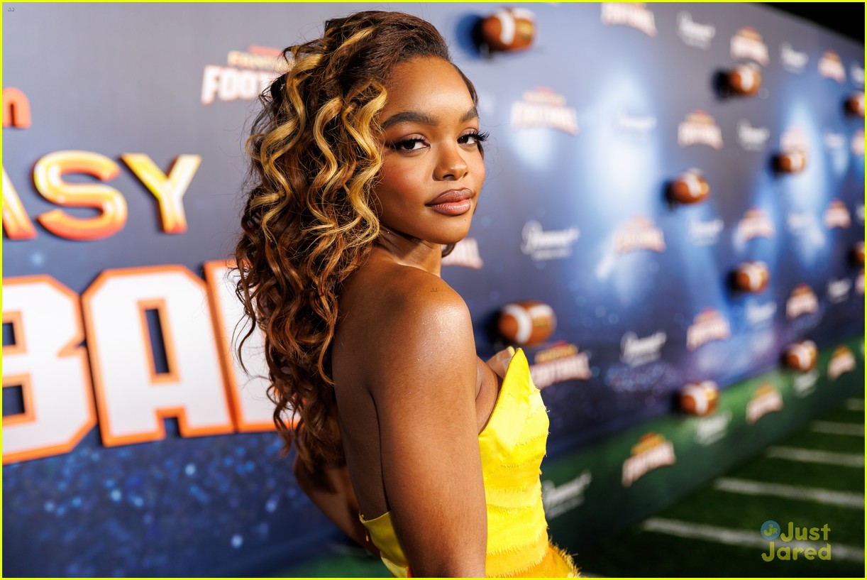 Marsai Martin & Kelly Rowland Share Sweet Moment at 'Fantasy Football' Premiere