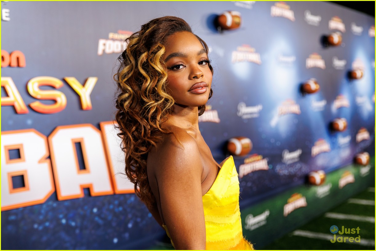Marsai Martin & Kelly Rowland Share Sweet Moment at 'Fantasy Football' Premiere