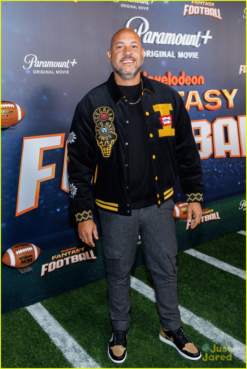 Marsai Martin & Kelly Rowland Share Sweet Moment at 'Fantasy Football' Premiere