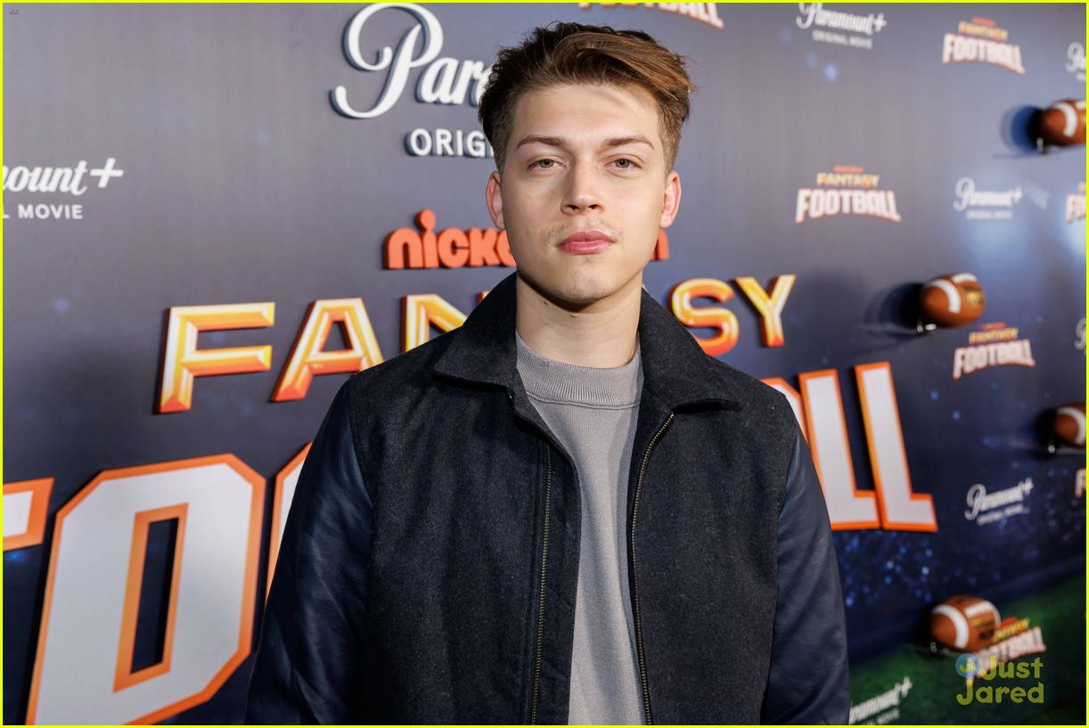 Marsai Martin & Kelly Rowland Share Sweet Moment at 'Fantasy Football' Premiere