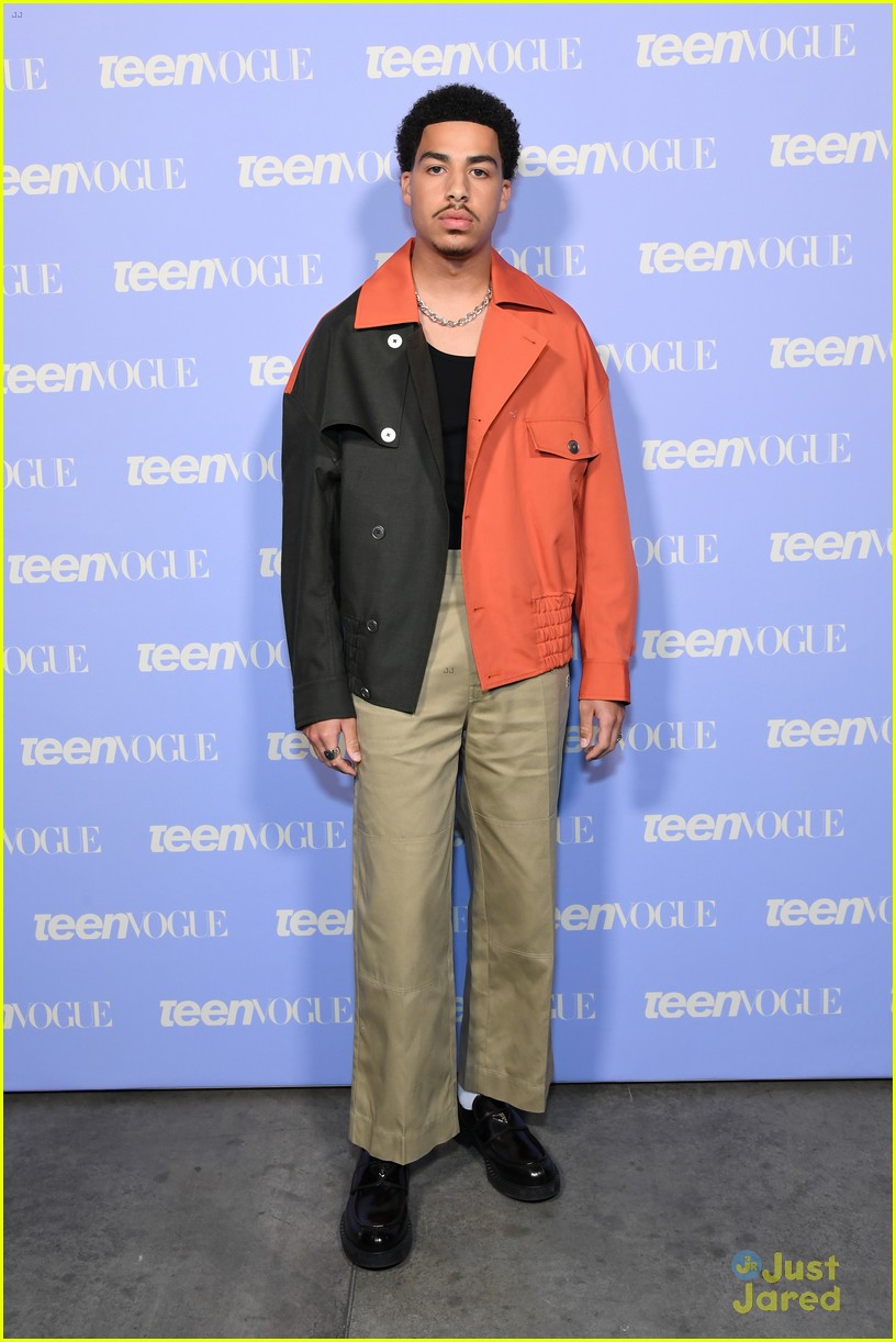 Sabrina Carpenter, Xochitl Gomez, Lexi Underwood & More Attend Teen Vogue Summit