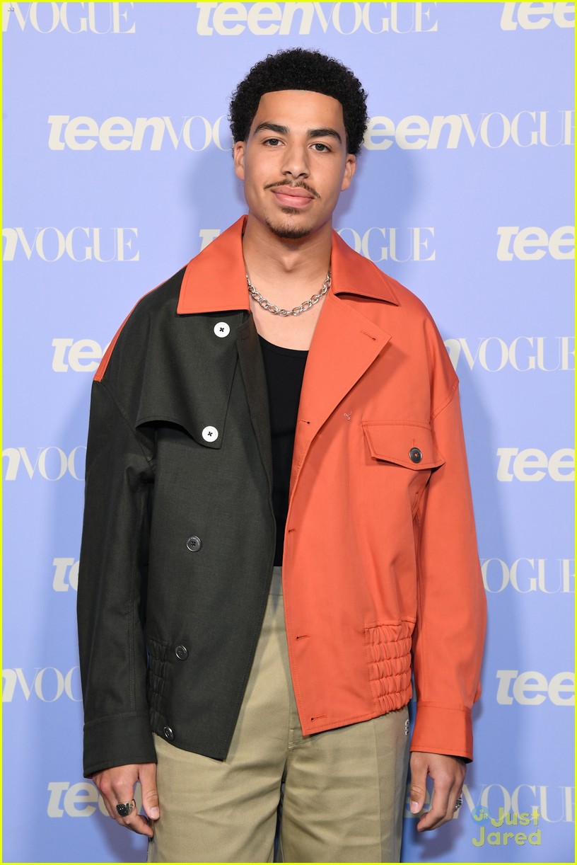 Sabrina Carpenter, Xochitl Gomez, Lexi Underwood & More Attend Teen Vogue Summit