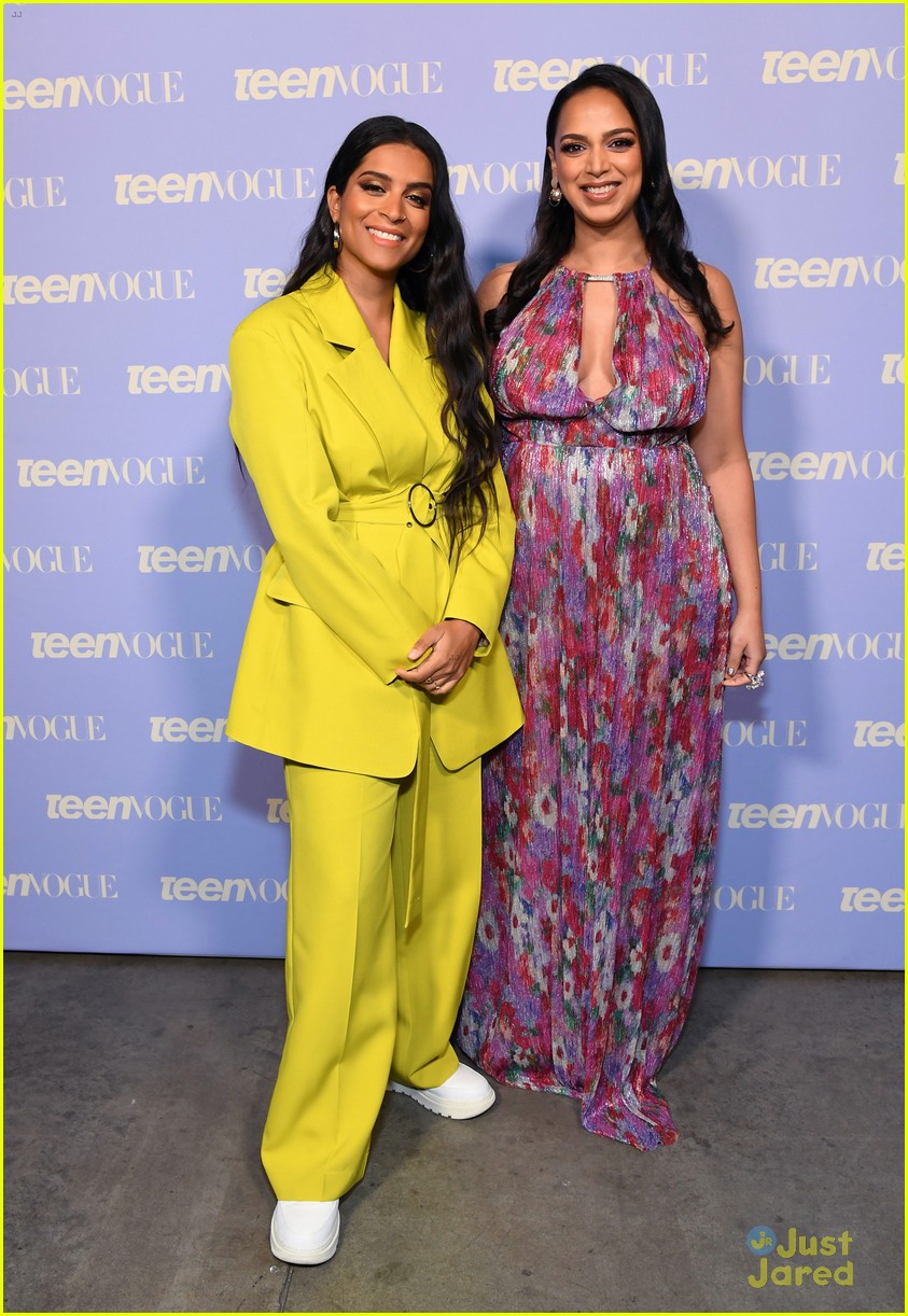Sabrina Carpenter, Xochitl Gomez, Lexi Underwood & More Attend Teen Vogue Summit