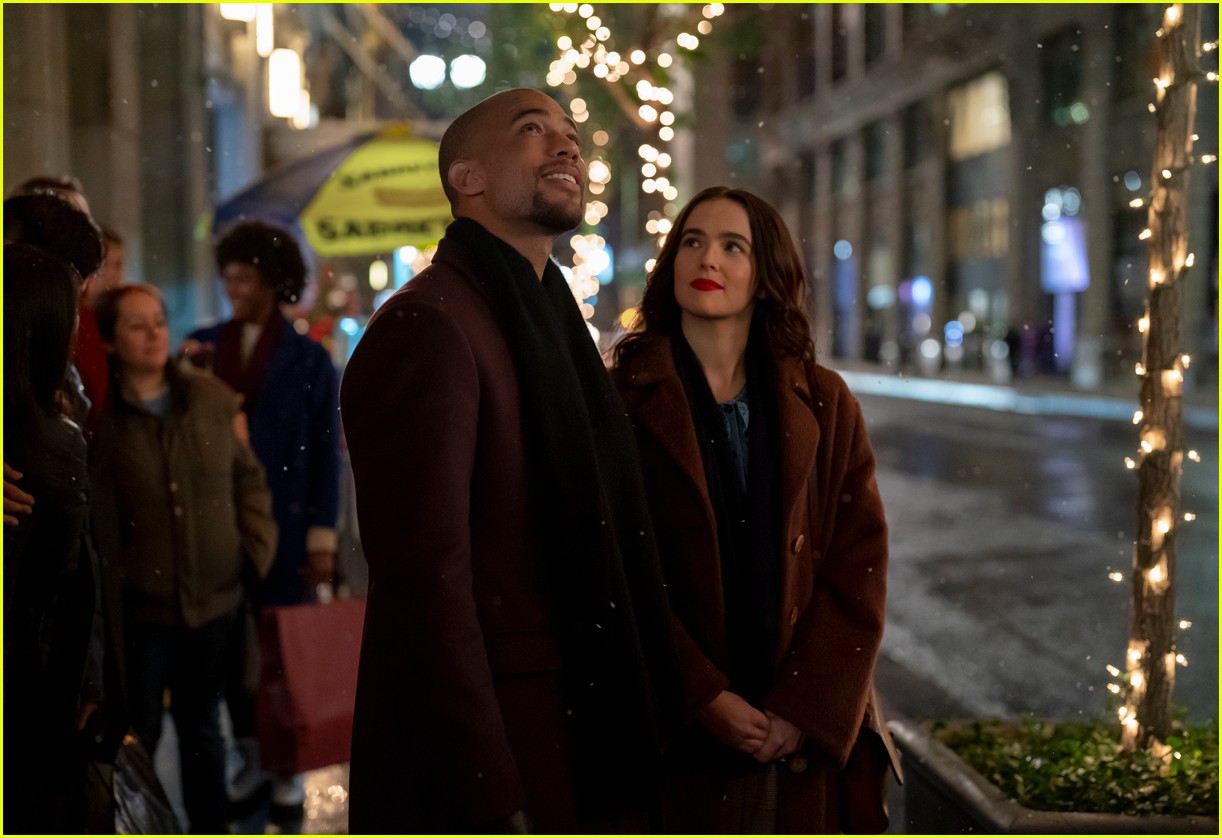 Zoey Deutch & Kendrick Sampson Meet Because of a Gift Mix-Up in 'Something From Tiffany's' Trailer - Watch Now!