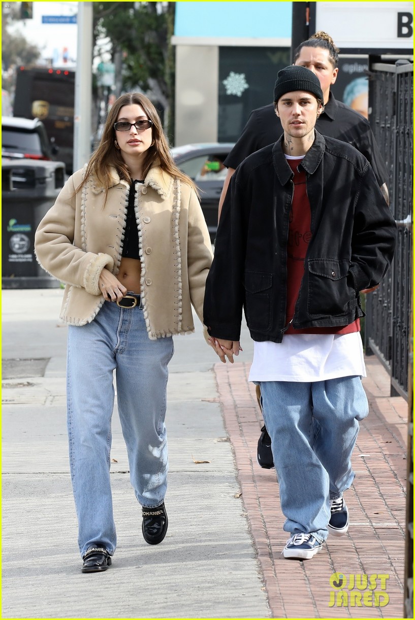 Hailey & Justin Bieber Hold Hands While Shopping Ahead of the Holidays