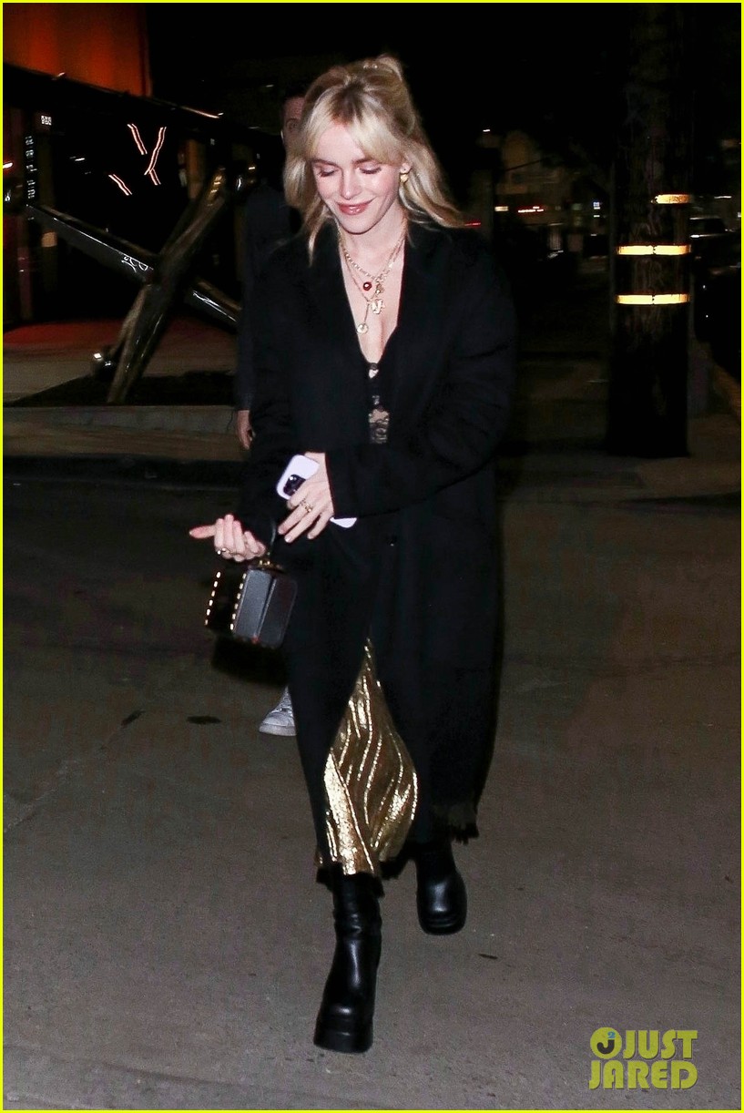 Kiernan Shipka Joins Leonardo DiCaprio & More Celebs at Holiday Party
