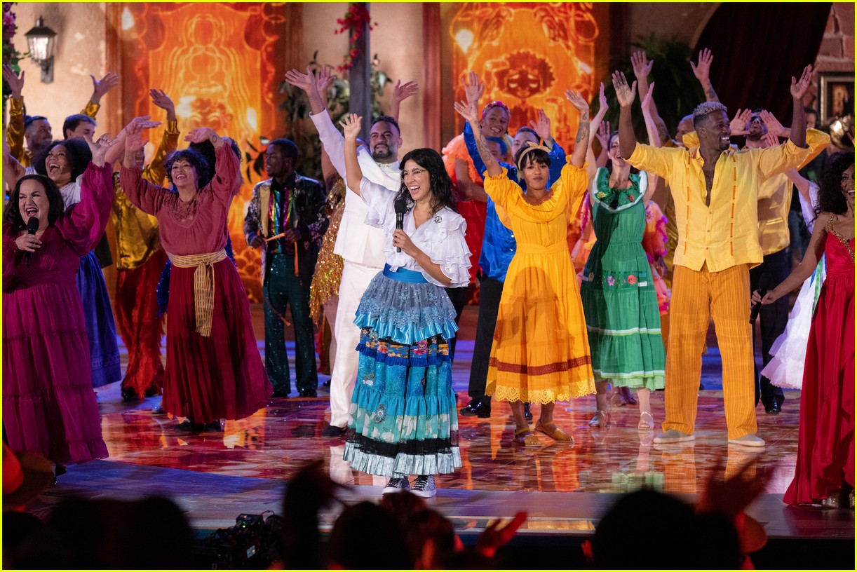 'Encanto at the Hollywood Bowl' Gets First Look - Watch the Trailer!