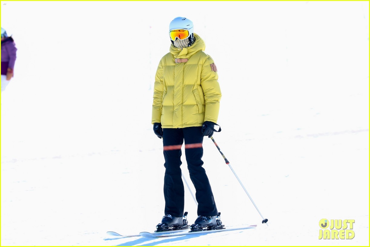 Gigi & Bella Hadid Hit the Slopes & Stop At Guest In Residence With Marc Kalman During Aspen Trip