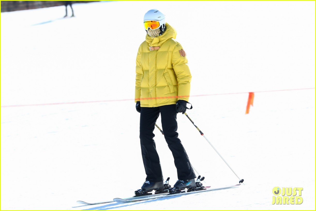 Gigi & Bella Hadid Hit the Slopes & Stop At Guest In Residence With Marc Kalman During Aspen Trip