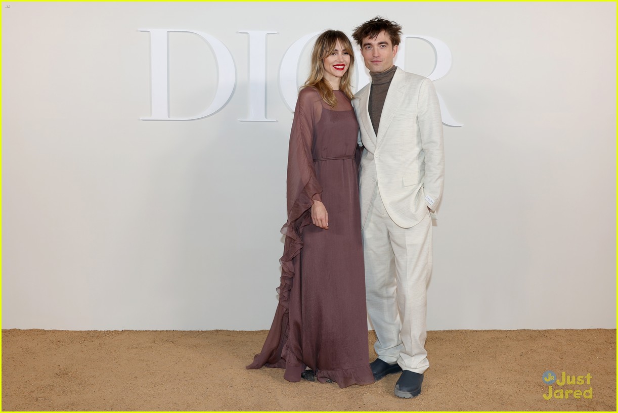 Thomas Doherty, Robert Pattinson, Suki Waterhouse & More Attend Dior Tears Fashion Show at Great Pyramid of Giza