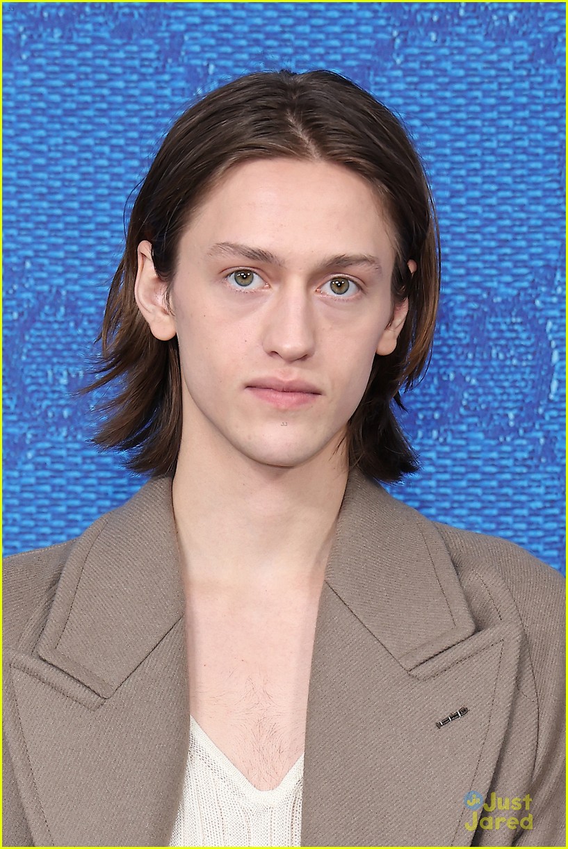 Percy Hynes White Sits Front Row at Gucci Milan Show After Attending Golden Globes