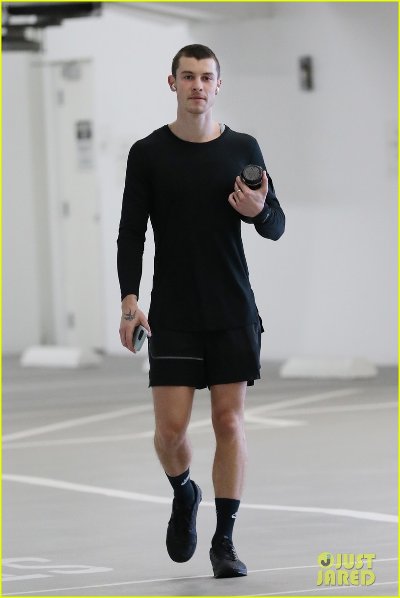 Shawn Mendes Kicks Off the Week With a Workout After Debuting New Look
