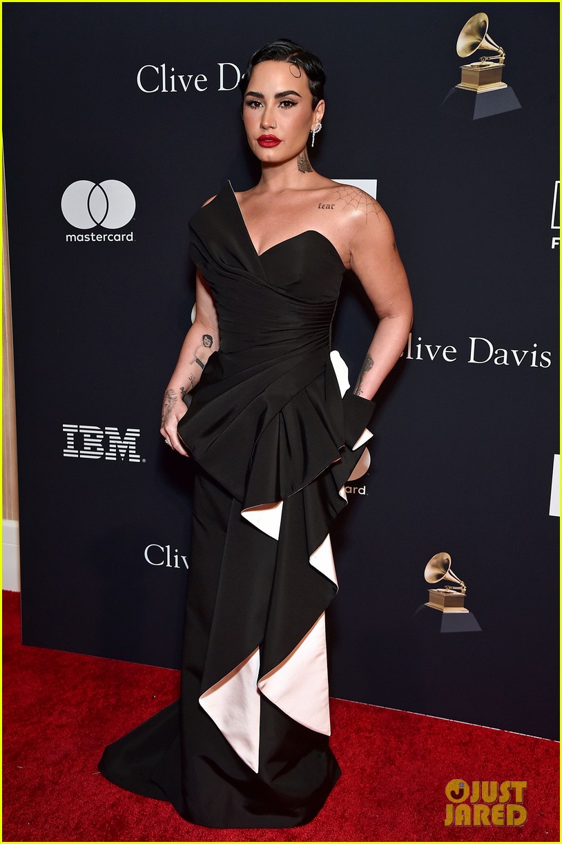 Demi Lovato & Boyfriend Jutes are Red Carpet Official!