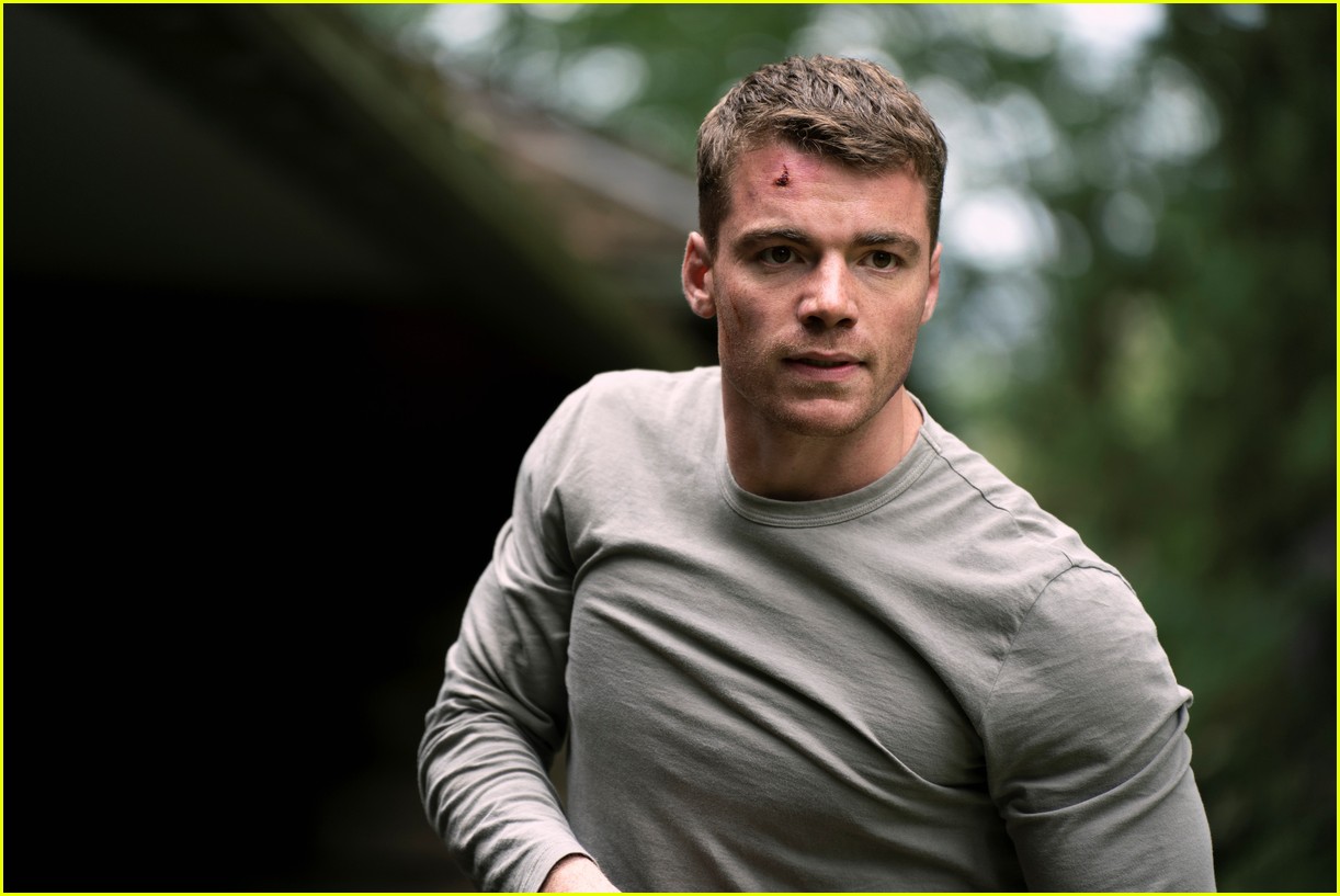 Gabriel Basso's FBI Thriller Series 'The Night Agent' Gets First Look Photos & Teaser - Watch Now!