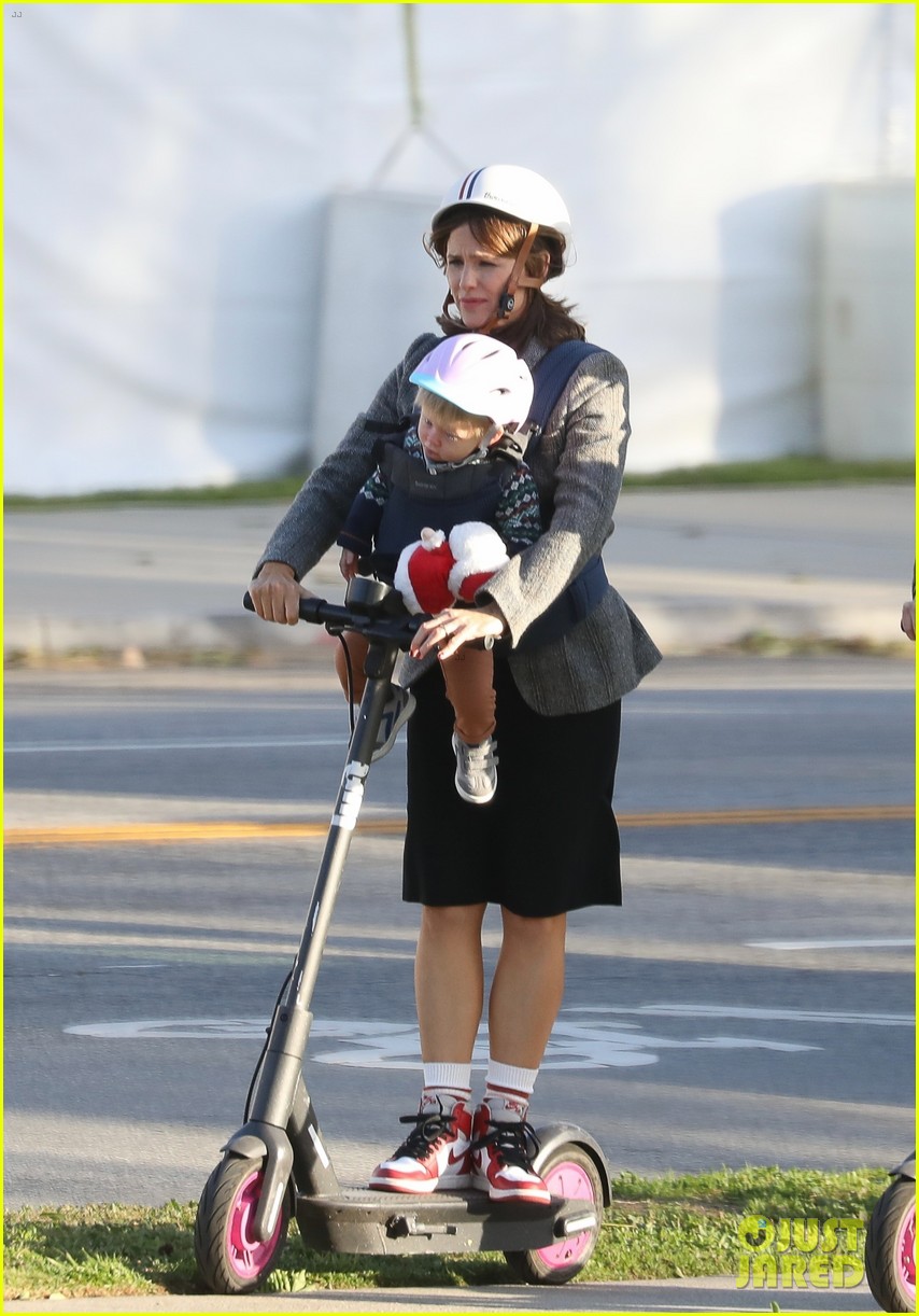 Emma Myers & Brady Noon Go on a Family Scooter Ride With Jennifer Garner for 'Family Leave' Filming