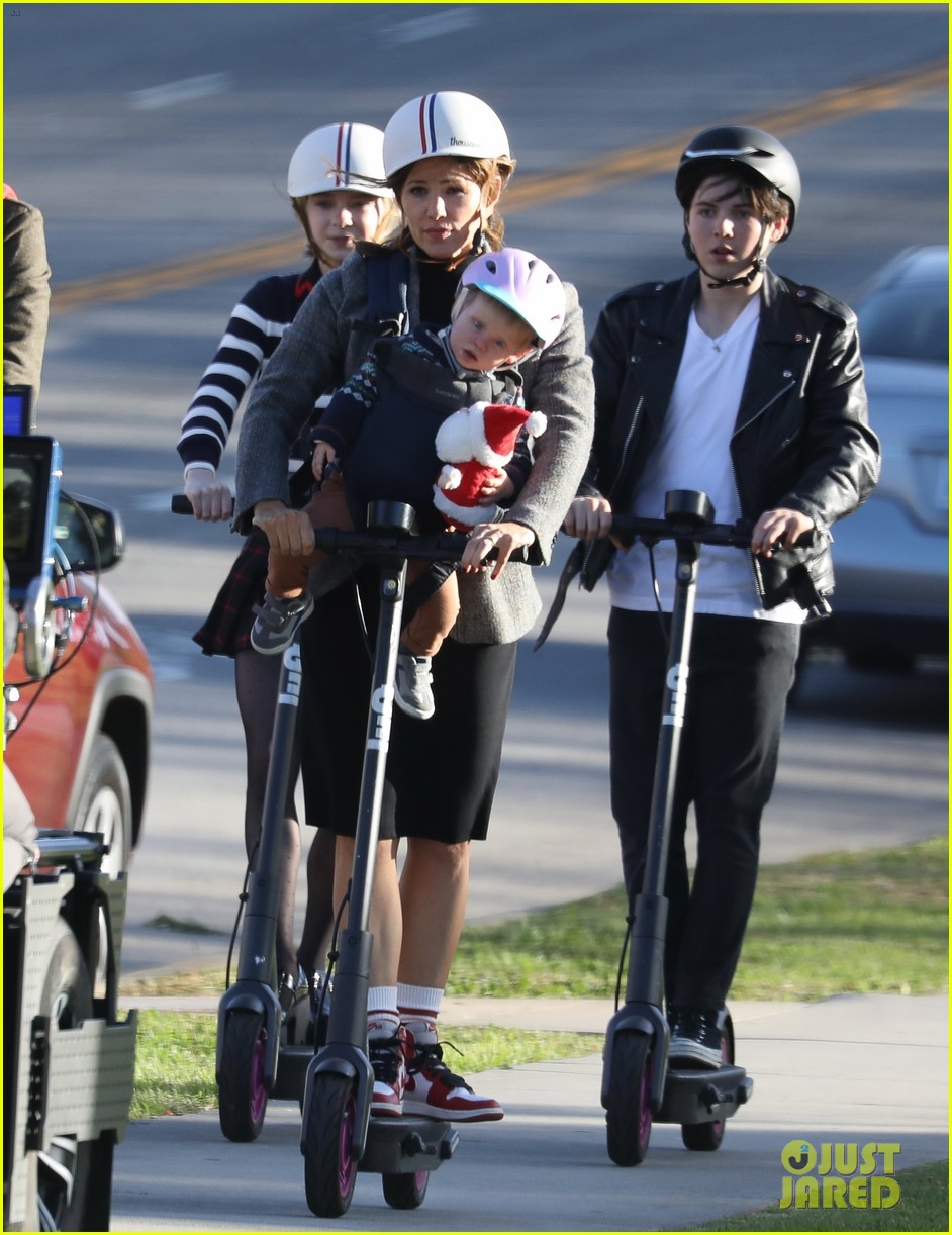 Emma Myers & Brady Noon Go on a Family Scooter Ride With Jennifer Garner for 'Family Leave' Filming
